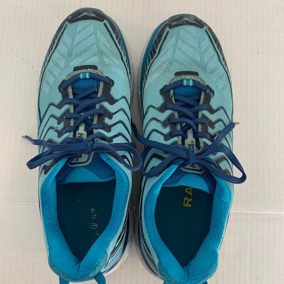 Hoka women’s aqua blue mesh Clifton 4 running shoes size 9 - Picture 4 of 10